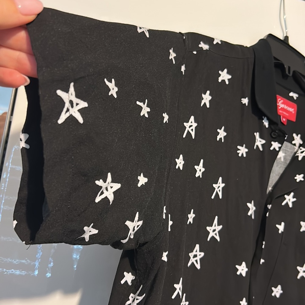 Daniel Johnston Devil Rayon Shirt - Supreme
Stars Button Up - Picture 6 of 9
